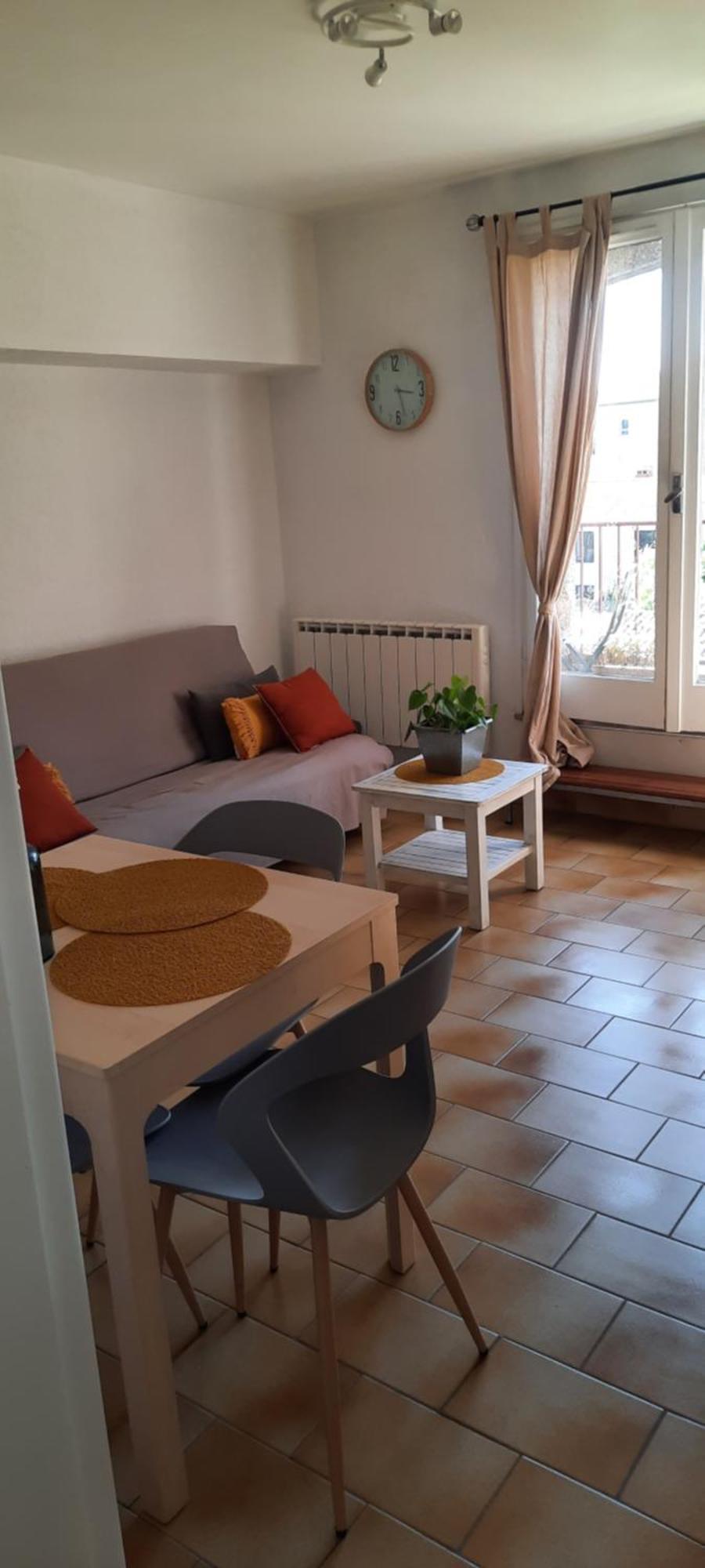 Appartement Climatise Avec Terrasse Au Coeur De Nyons Bagian luar foto